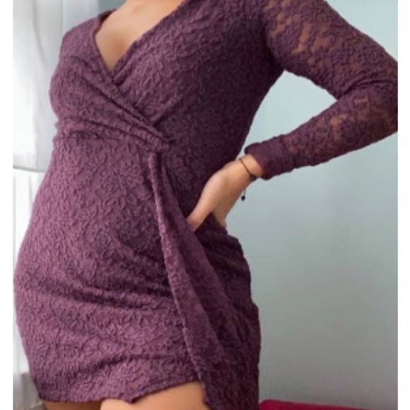 NWT Abercrombie and Fitch Purple Lace Dress Women Sz M Long Sleeve Wrap Vneck - Picture 2 of 5